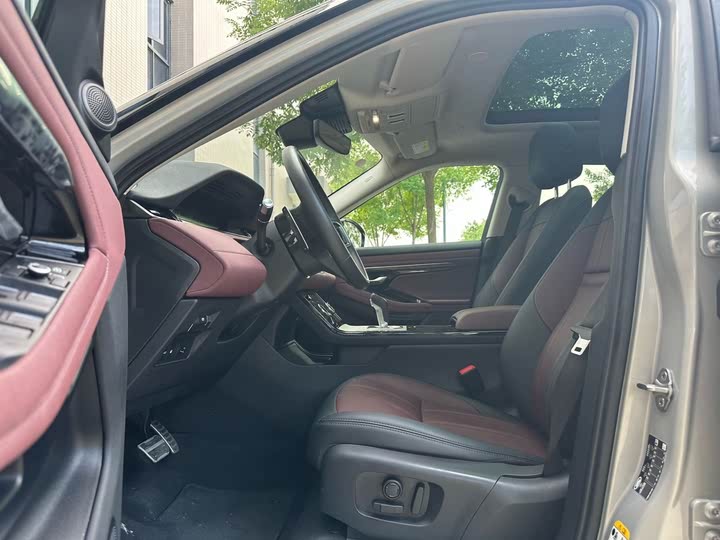 Land Rover Range Rover Evoque L Hybrid 2022 2022款 极光L P300e 插电式电动混合版