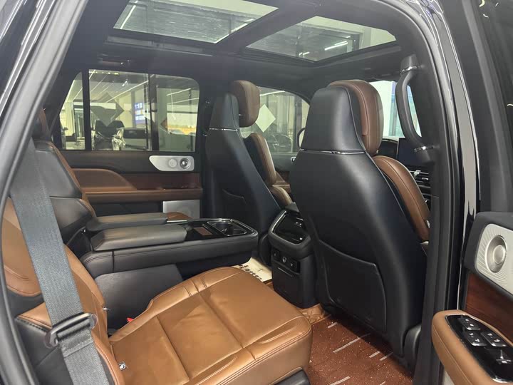 Lincoln Navigator 2022 2022款 3.5T 尊耀版