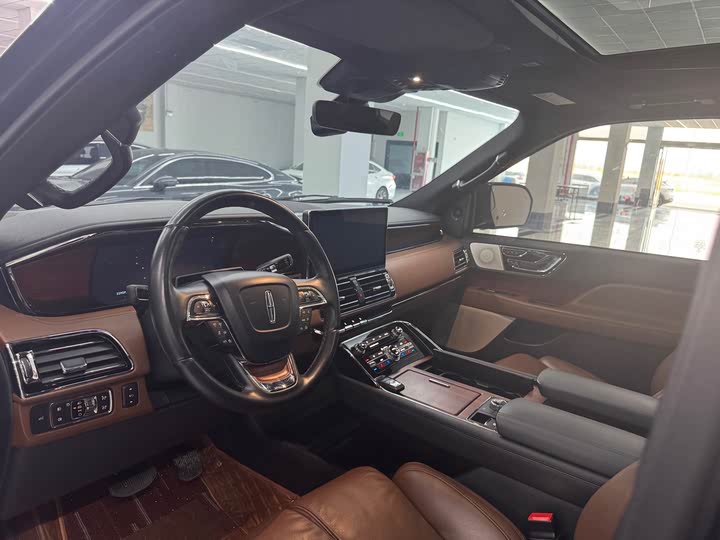 Lincoln Navigator 2022 2022款 3.5T 尊耀版