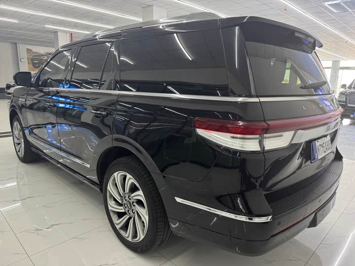 Lincoln Navigator 2022 2022款 3.5T 尊耀版