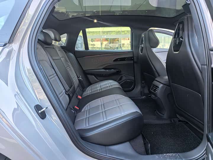 Hongqi EH7 2024 2024款 760 Pro+ 四驱版