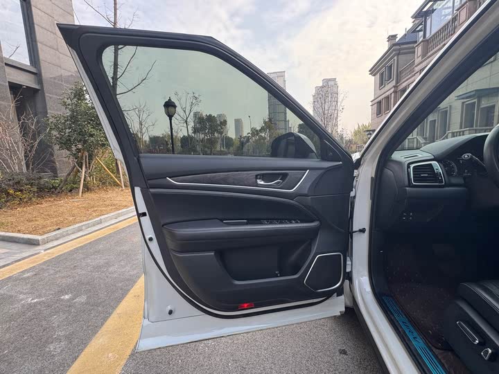 Honda UR-V 2023 2023款 370TURBO 四驱尊享版