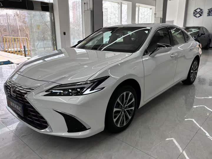 Lexus ES 2025 2025款 200 臻享版