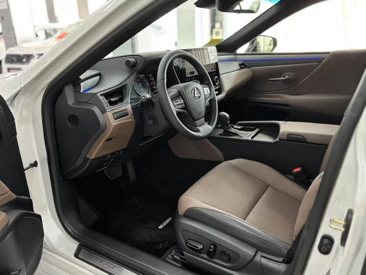 Lexus ES 2025 2025款 200 臻享版