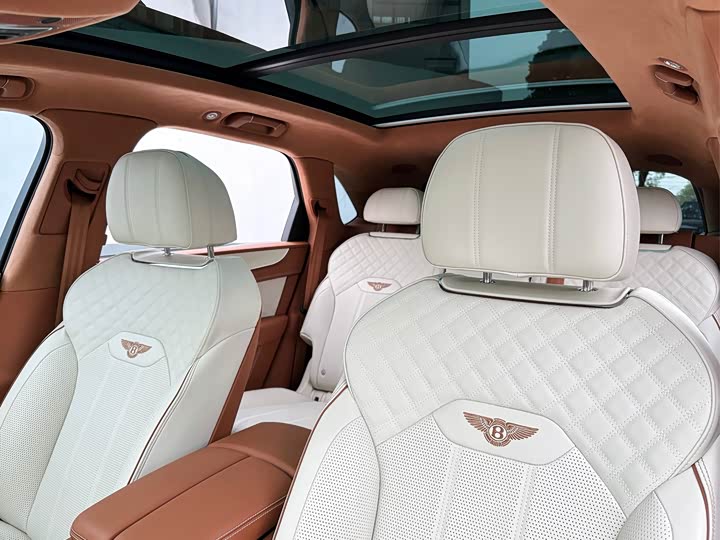 Bentley Bentayga 2024 2024款 4.0T V8 雅度版
