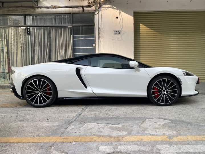 McLaren GT 2023 2023款 4.0T 标准型