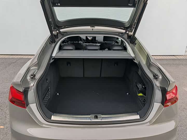 Audi A5 2024 2024款 Sportback 40 TFSI 时尚动感型