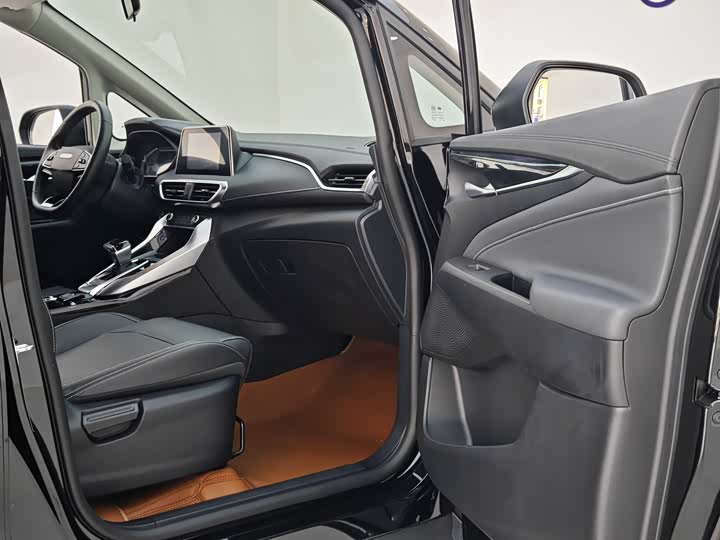 Maxus Mifa 5 2022 2022款 1.3T PLUG IN 乐享版 七座