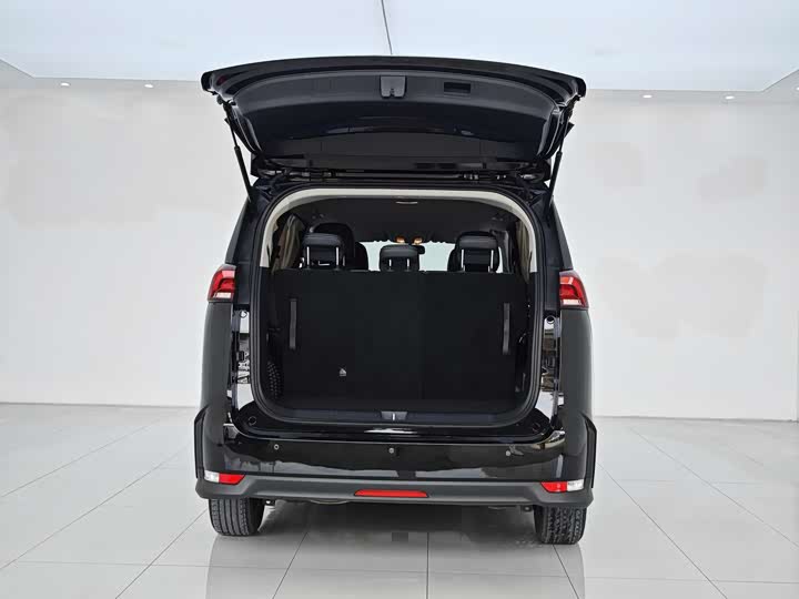 Maxus Mifa 5 2022 2022款 1.3T PLUG IN 乐享版 七座