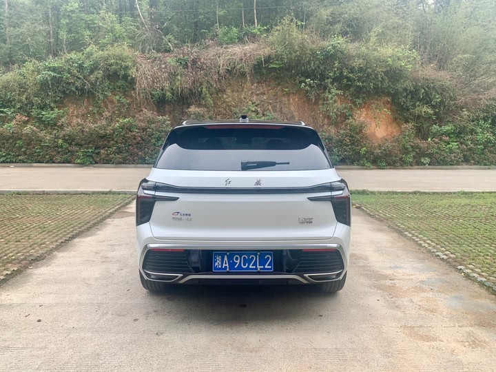 Hongqi HS3 2023 2023款 2.0T 四驱有为版