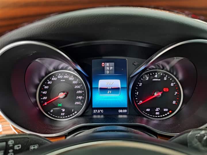 Mercedes-Benz V-Class 2021 2021款 V 260 L 长轴距豪华版