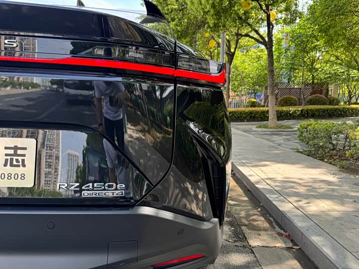 Lexus RZ 2023 2023款 450e 四驱纵享版
