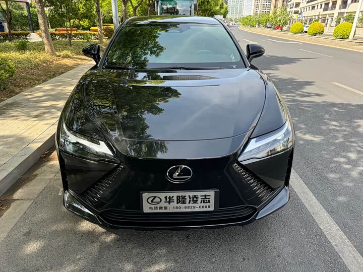 Lexus RZ 2023 2023款 450e 四驱纵享版