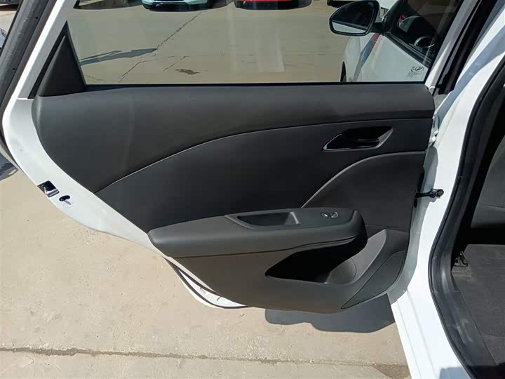 Chevrolet Monza 2024 2024款 1.5L 双离合乐享版