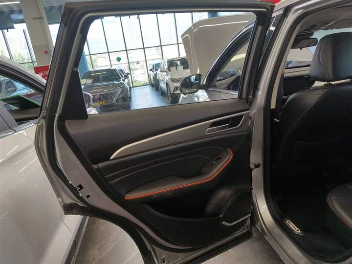 Haval F7 2021 2021款 1.5T 两驱i型