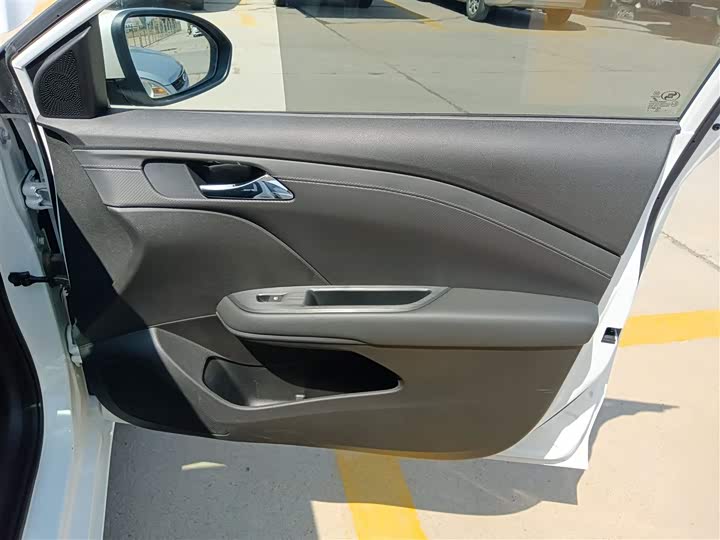 Chevrolet Monza 2024 2024款 1.5L 双离合乐享版