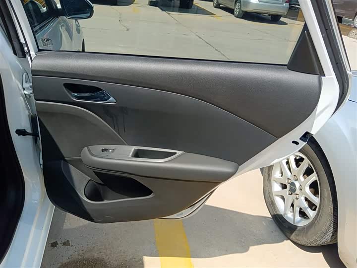 Chevrolet Monza 2024 2024款 1.5L 双离合乐享版