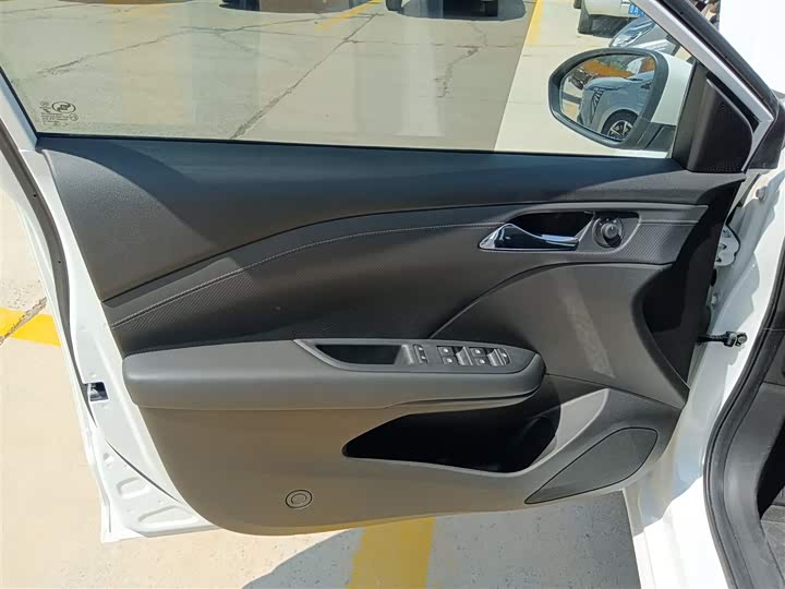 Chevrolet Monza 2024 2024款 1.5L 双离合乐享版