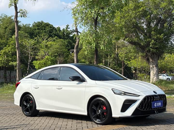 2022 MG Motor 5 Scorpio