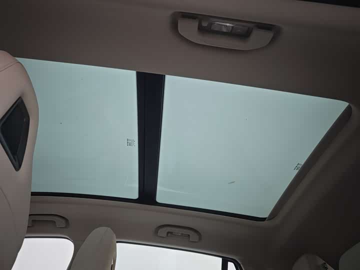 Roewe D5X DMH 2024 2024款 135科技版