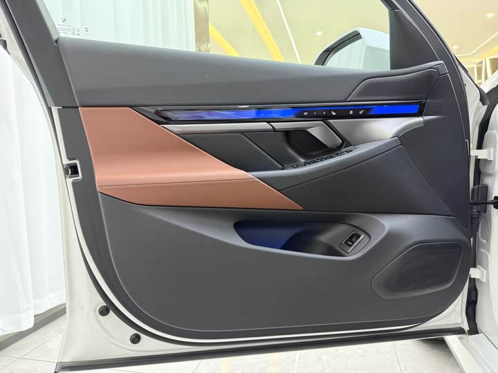 BMW i5 2024 2024款 eDrive 35L M运动套装