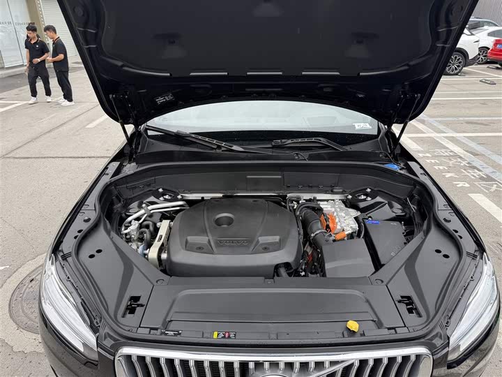 Volvo XC90 Hybrid 2023 2023款 T8 RECHARGE 智尊豪华版 7座