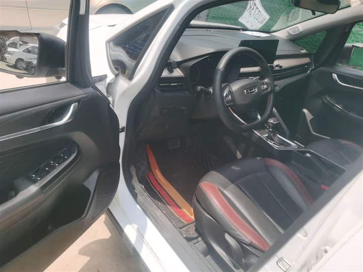 Geely Vision X3 2021 2021款 PRO 1.5L CVT尊贵型