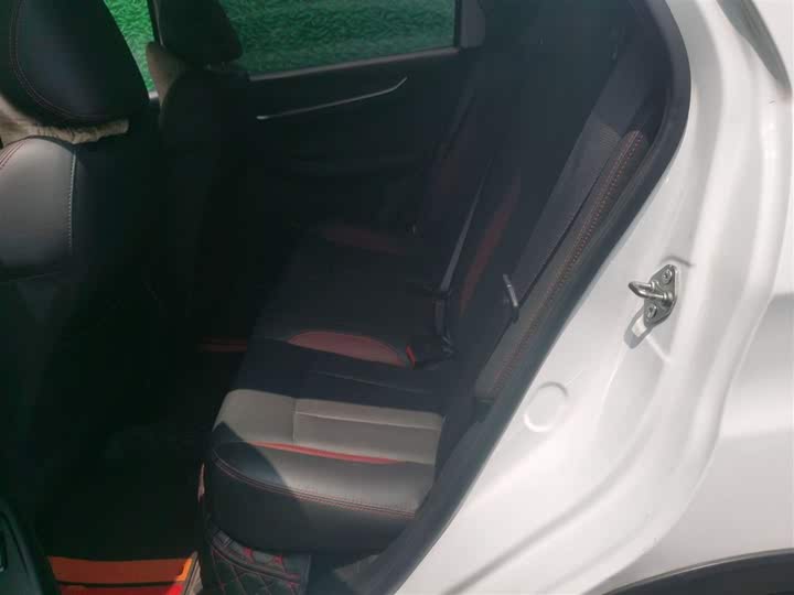 Geely Vision X3 2021 2021款 PRO 1.5L CVT尊贵型