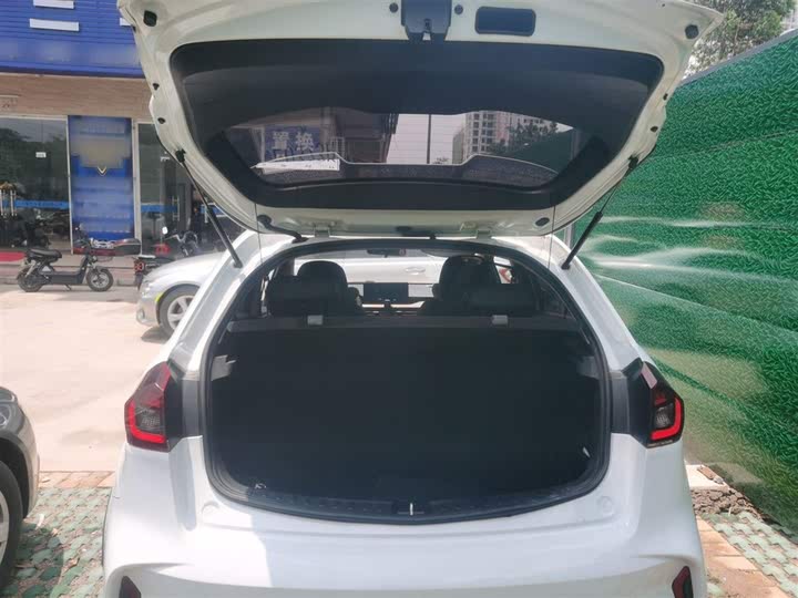 Geely Vision X3 2021 2021款 PRO 1.5L CVT尊贵型