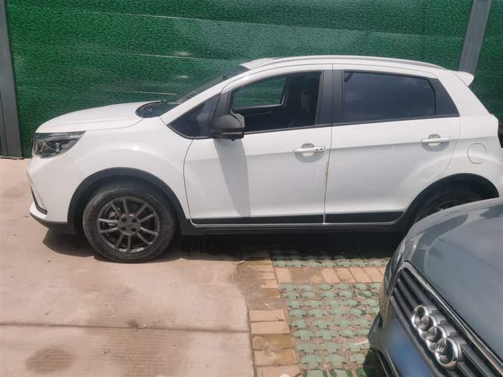 Geely Vision X3 2021 2021款 PRO 1.5L CVT尊贵型