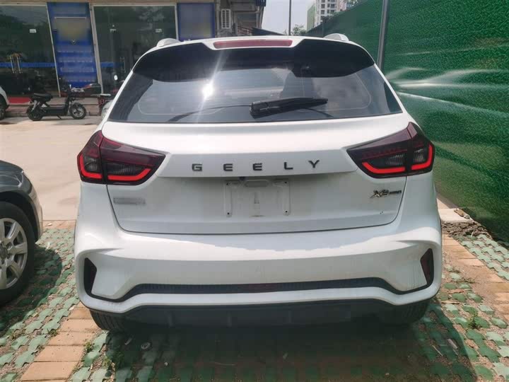 Geely Vision X3 2021 2021款 PRO 1.5L CVT尊贵型
