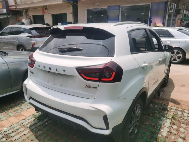 Geely Vision X3 2021 2021款 PRO 1.5L CVT尊贵型