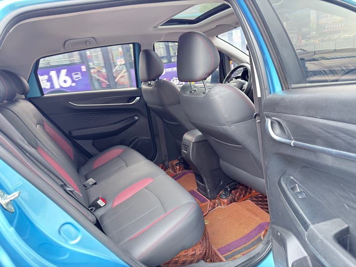 Geely Vision X3 2021 2021款 PRO 1.5L CVT尊贵型