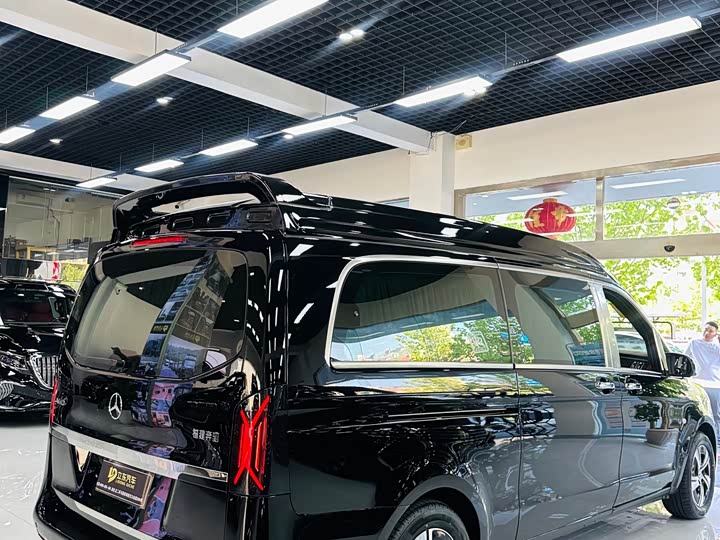 Mercedes-Benz Vito 2024 2024款 2.0T 商务版 7座