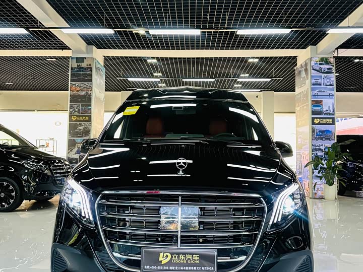 Mercedes-Benz Vito 2024 2024款 2.0T 商务版 7座