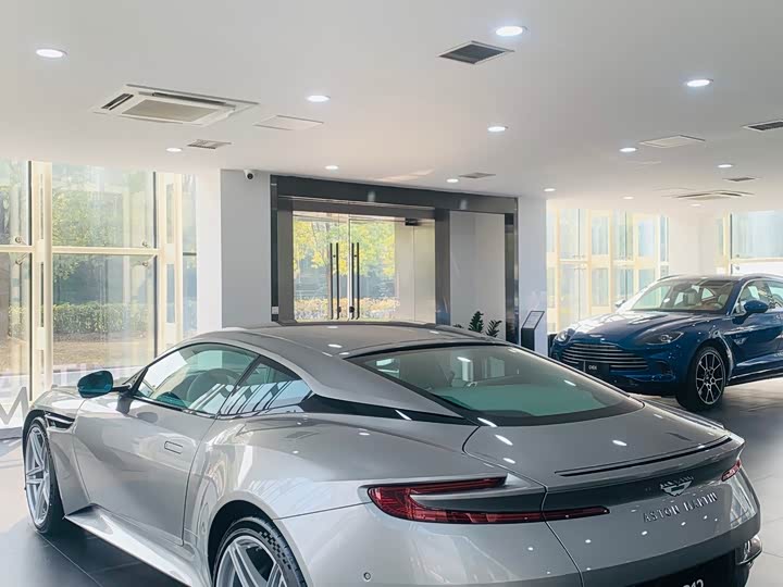 Aston Martin DB12 2025 2025款 4.0T V8 Coupe