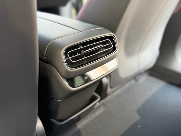 Xiaomi SU7 2024 2024款 后驱长续航智驾版