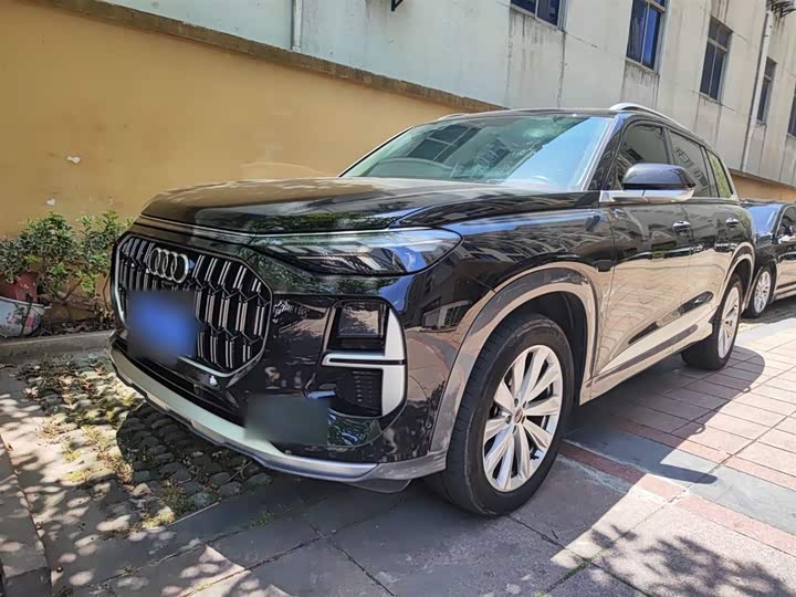 Audi Q6 2024 2024款 45 TFSI quattro 齐云型 羽林套装 7座