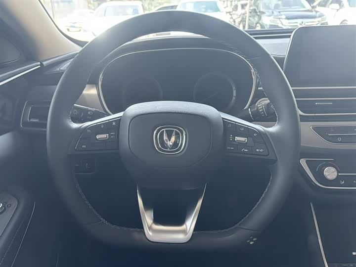 Changan Raeton CC 2021 2021款 蓝鲸版 1.5T DCT豪华型