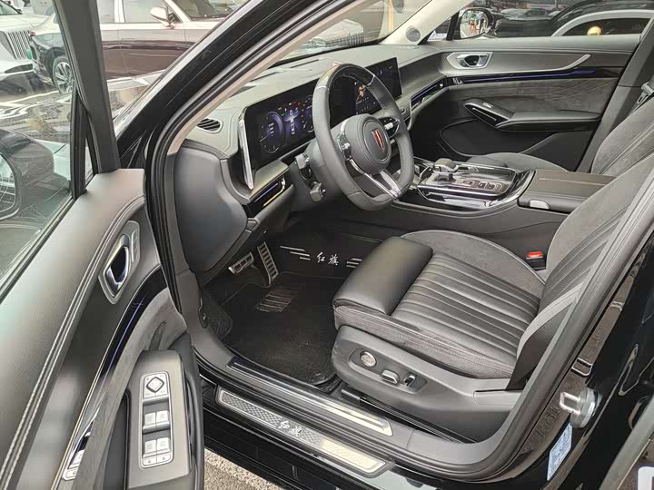 Hongqi H9 2024 2024款 2.0T 旗畅 私享风尚版