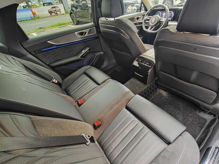 Hongqi H9 2024 2024款 2.0T 旗畅 私享风尚版