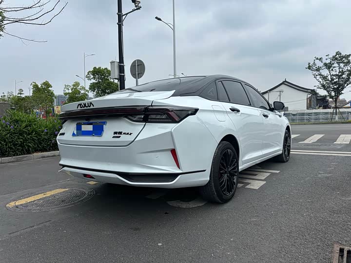 Dongfeng Aeolus Yixuan Max 2022 2022款 1.5T 超帅潮爸版