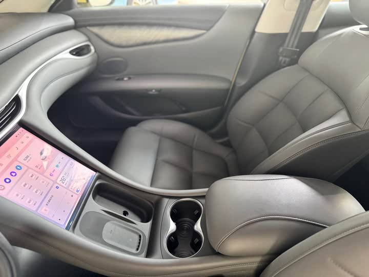 IM motors L6 2024 2024款 Max 标准版