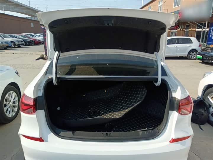 Chevrolet Monza 2024 2024款 1.5L 双离合乐享版