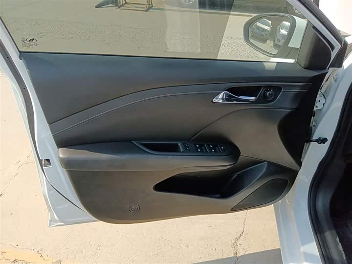 Chevrolet Monza 2024 2024款 1.5L 双离合乐享版