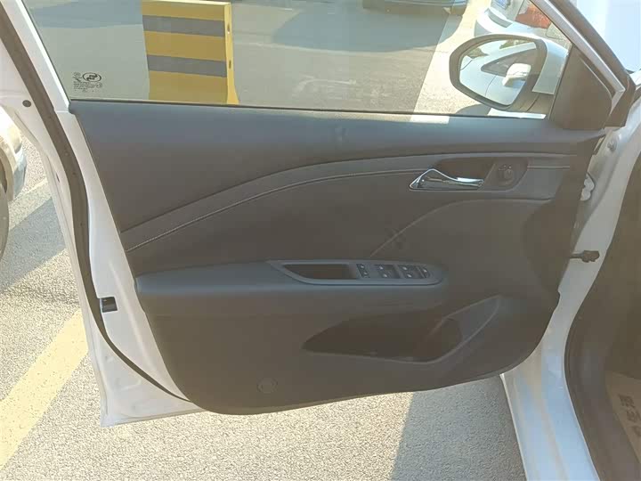 Chevrolet Monza 2024 2024款 1.5L 双离合乐享版