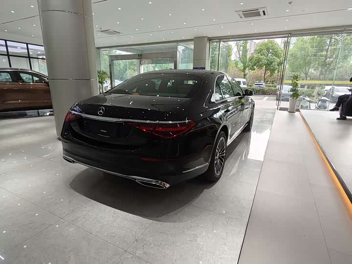 Mercedes-Benz S-Class Hybrid 2024 2024款 S 450 e L 插电式混合动力轿车
