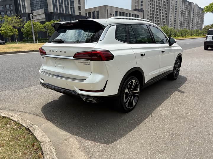 Roewe RX5 Max 2022 2022款 2.0T 自动有为尊荣版