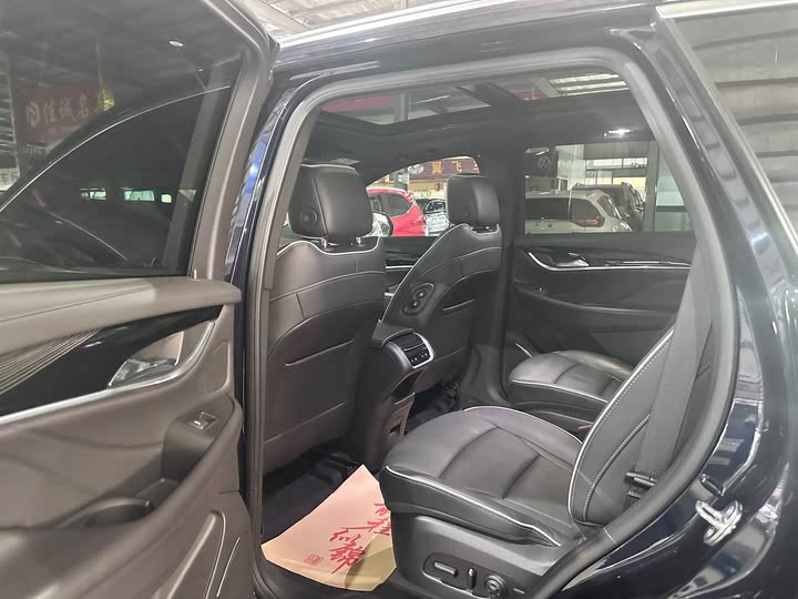 Buick Enclave 2022 2022款 652T 四驱尊享旗舰型 6座