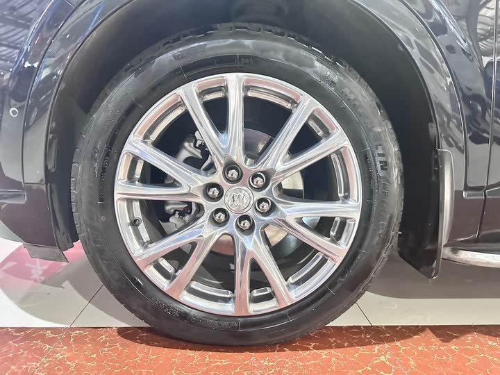 Buick Enclave 2022 2022款 652T 四驱尊享旗舰型 6座